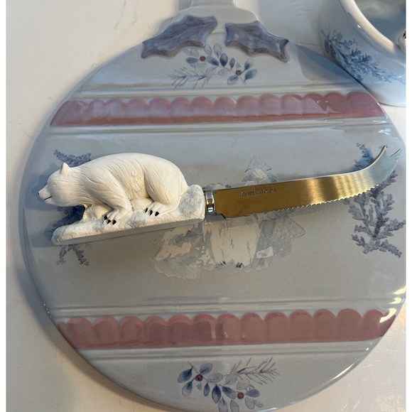 Pfaltzgraff Winter Frost Cheese Tray and Dip Set with Knife and Spreader - Picture 3 of 10